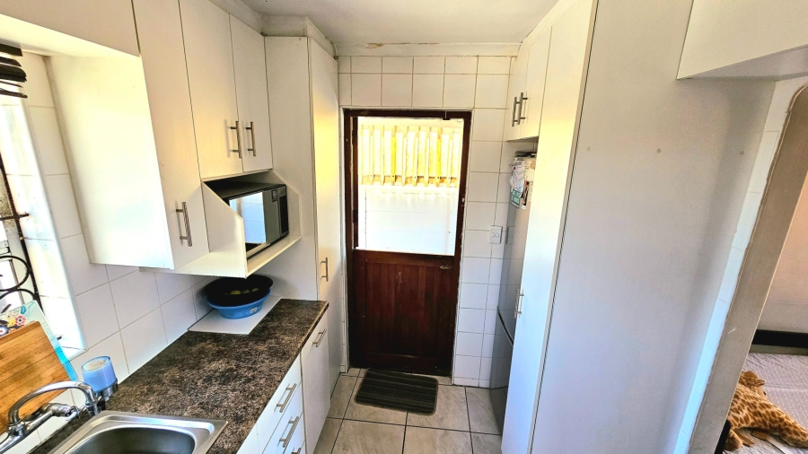 2 Bedroom Property for Sale in Strandfontein Village Western Cape